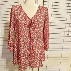 Suzanne Betro SB Sz Medium Pink Floral Blouse Wide Flare Sleeves Shirt Top